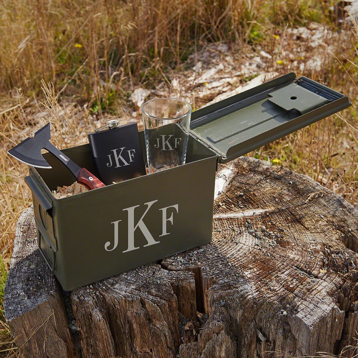 ammo グッズ セット Hatchet and 50 cal Ammo Can Gift Set